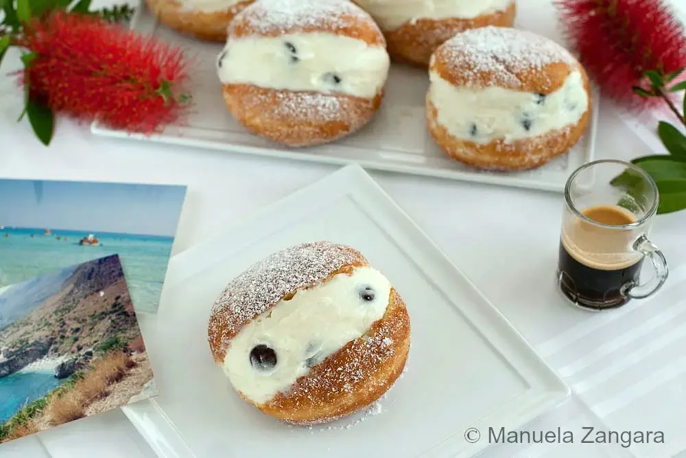 Ricotta Graffe Recipe (Italian Filled Doughnuts)