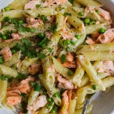 Salmon & Pea Pasta with Lemon and Crème Fraîche
