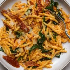 Creamy Tuscan Sun-dried Tomato and Spinach Pasta