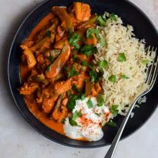 Easy Chicken Paprikash
