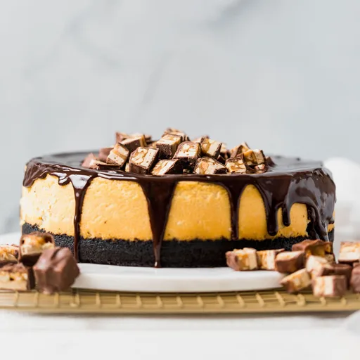 Snickers Cheesecake