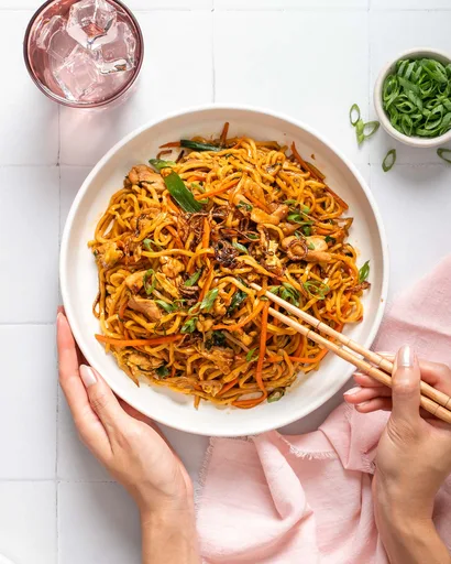 Bami Goreng (Fideos fritos indonesios)