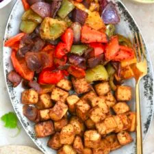 Fajitas de tofu al horno increíblemente sabrosas con verduras
