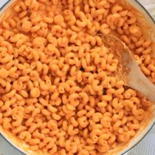 Pasta rápida y cremosa de pimientos rojos asados (¡Saludable!)