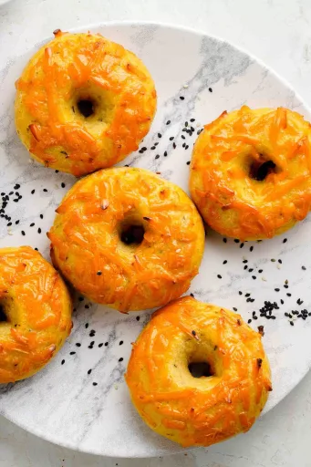Cheese Bagels