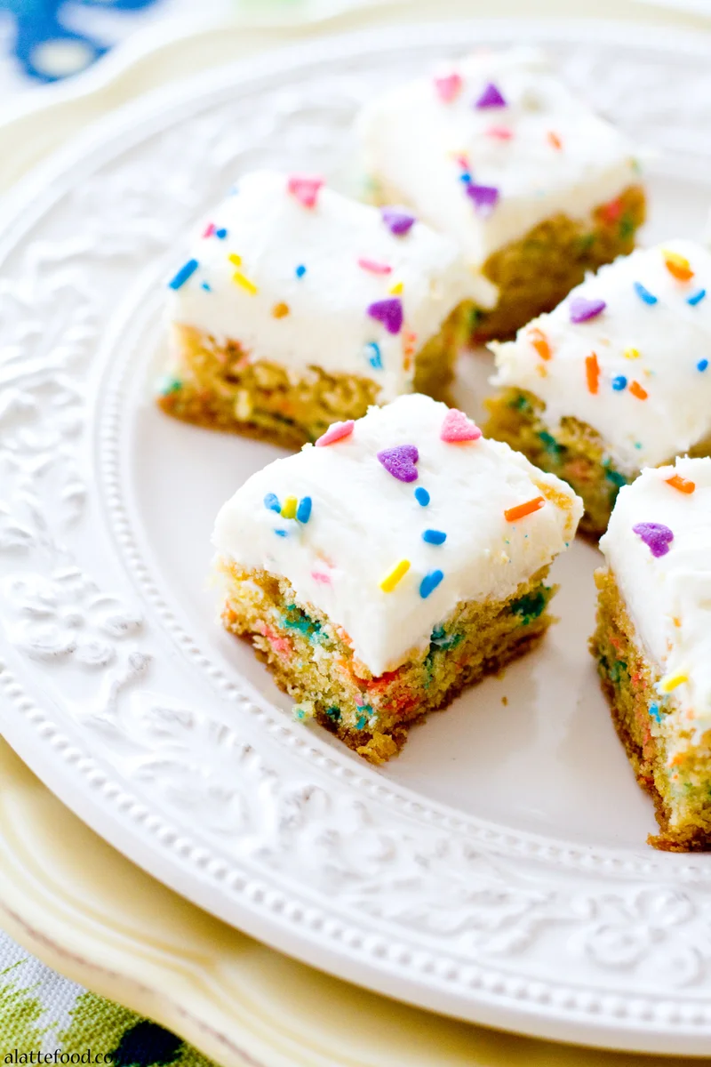 Funfetti Blondie Bites