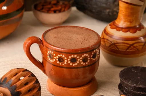 Receta tradicional de chocolate de metate al estilo mexicano