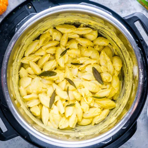 One Pot Pumpkin Pasta