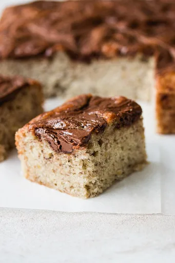 Banana Nutella Cake