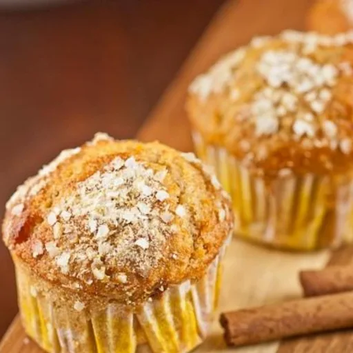 Muffins de desayuno de naranja, miel, canela y quinoa