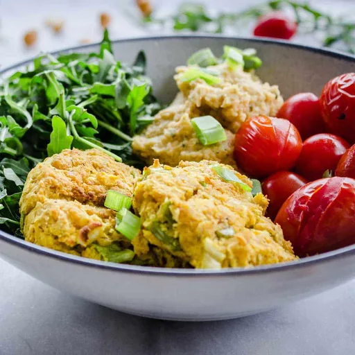 Bol vegano fácil de croquetas de garbanzos (sin gluten)