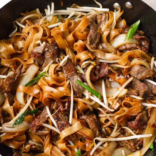 Fideos Chow Fun de Res