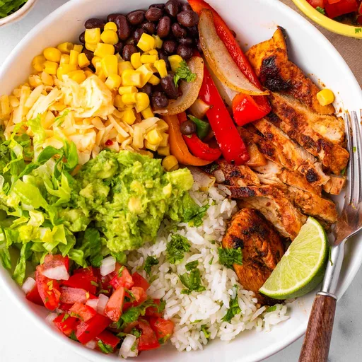 Easy Chicken Fajita Bowls