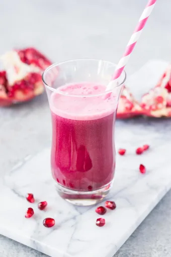 How to Make Pomegranate Juice