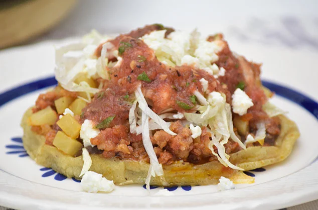 Sopes de papa con chorizo