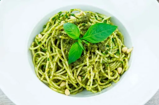 Pasta espagueti al perejil