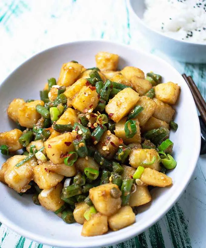 GREEN BEANS AND POTATOES(ASIAN-STYLE)