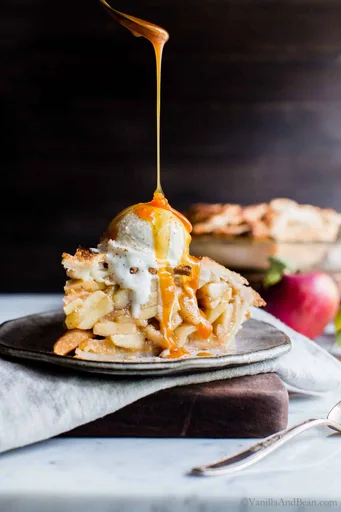 Show-Stopping Gluten Free and Vegan Apple Pie