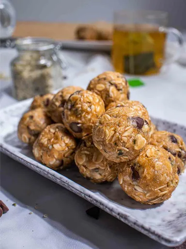 Vegan Protein Bites (Energy Ball Recipe)