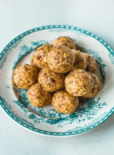 Peanut Energy Bites