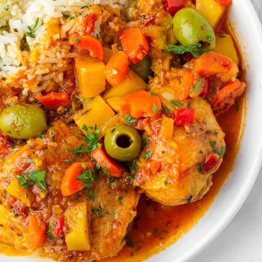 Estofado de pollo a la española