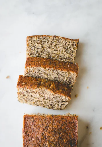 Amazing Poppy Seed Cake