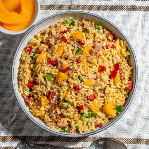 Ensalada de arroz al curry en 10 minutos
