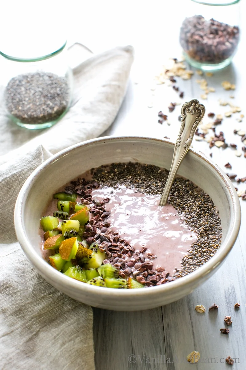 Cherry Almond Smoothie Bowl