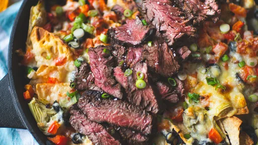 Hanger steak nachos