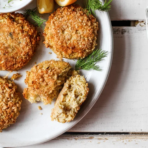 The BEST Vegan Crab Cakes