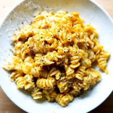 Salsa de Calabaza Butternut con Pasta en 10 Minutos (Vegano)