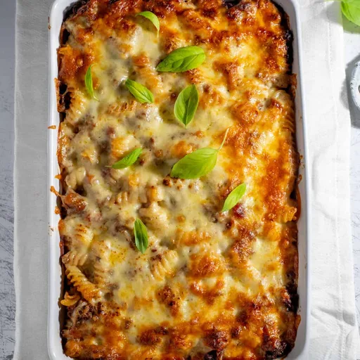 Pastel de pasta a la boloñesa