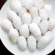 Galletas magdalenas clásicas de limón