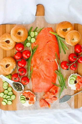 Bagel con salmón ahumado