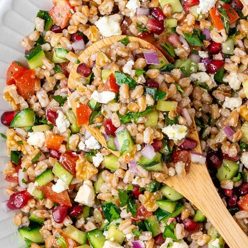 Farro Salad (Healthy & Delicious Mediterranean flavors)
