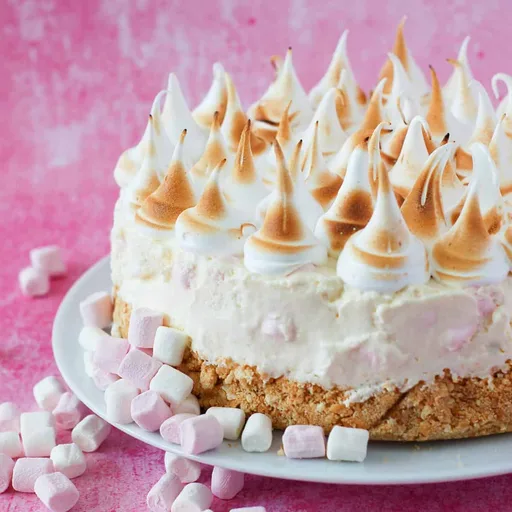 Tarta de nevera fácil de nubes de golosina