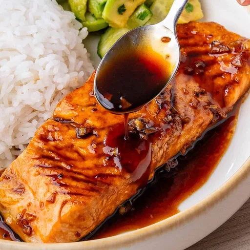 Salmón a la Miel y Ajo (Cena Fácil en 15 Minutos)