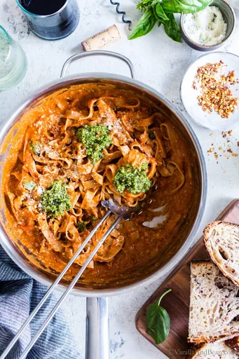 Salsa de Tomate Fresco y Nueces para Pasta