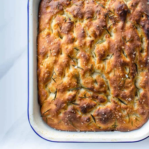 Focaccia sin amasar (muy fácil y apta para principiantes)