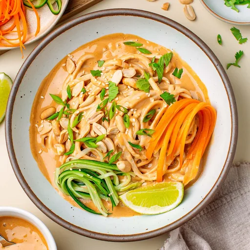 Fideos fríos con cacahuete