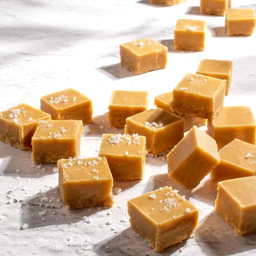 Fudge fácil de crema de cacahuete al microondas
