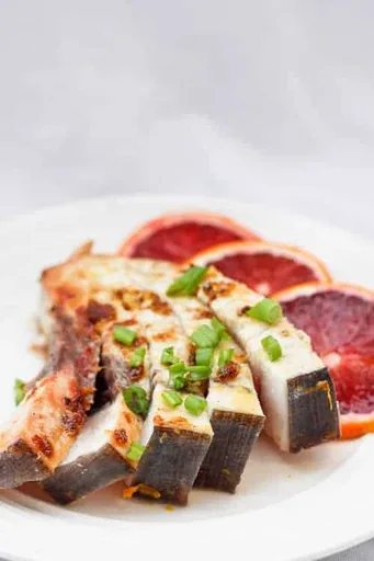 Filetes de pez espada a la sartén con cítricos