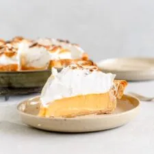 Tarta de Limón y Merengue Sedosa