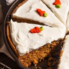 Easy Skillet Carrot Cake