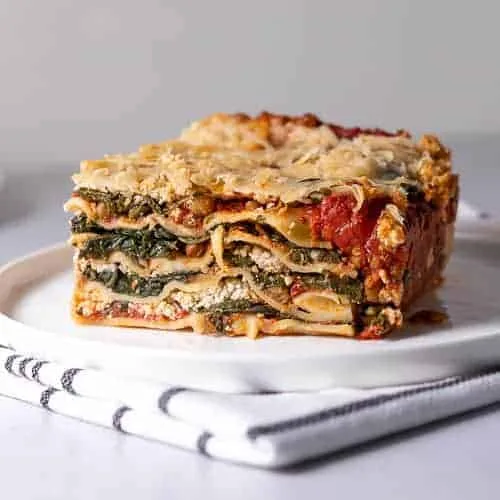 Lasaña vegana de espinacas con ricotta de anacardos