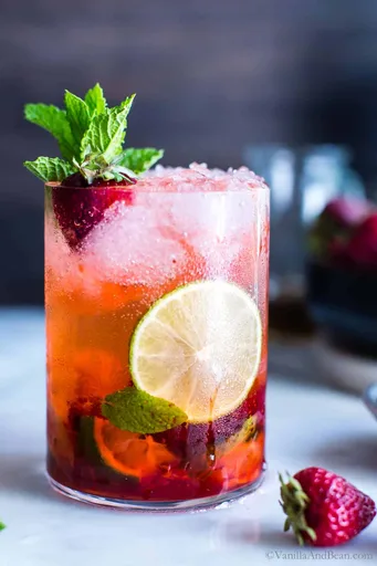10 Minute Strawberry Mojito Recipe