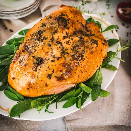 Pechuga de Pavo con Hueso Asada a las Hierbas