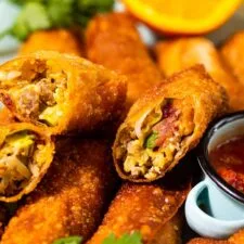 Loaded Breakfast Egg Rolls