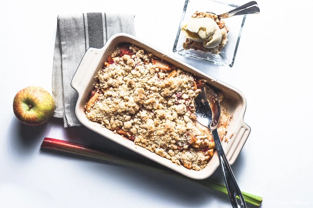 Apple-Rhubarb Crumble