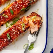 Salmón al miso en 10 minutos (freidora de aire u horno)